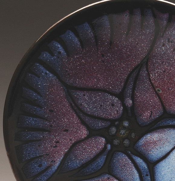 DH040 8" Red, Black Flower Platter