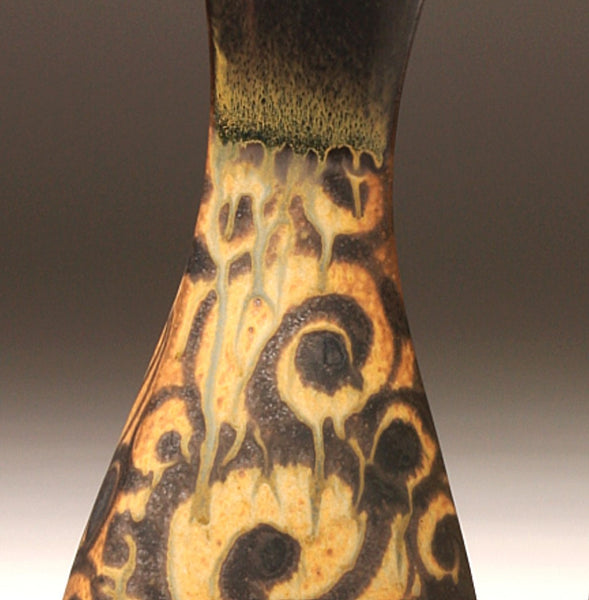 DH046 Pair of Spiral Tattoo Vases