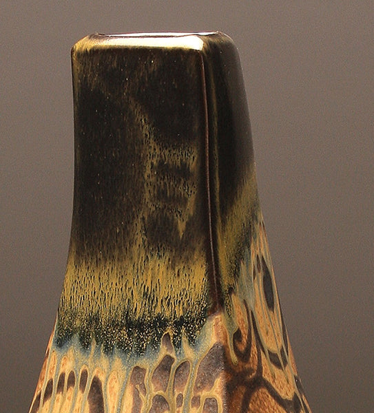 DH047 Large Spiral Tattoo Vase
