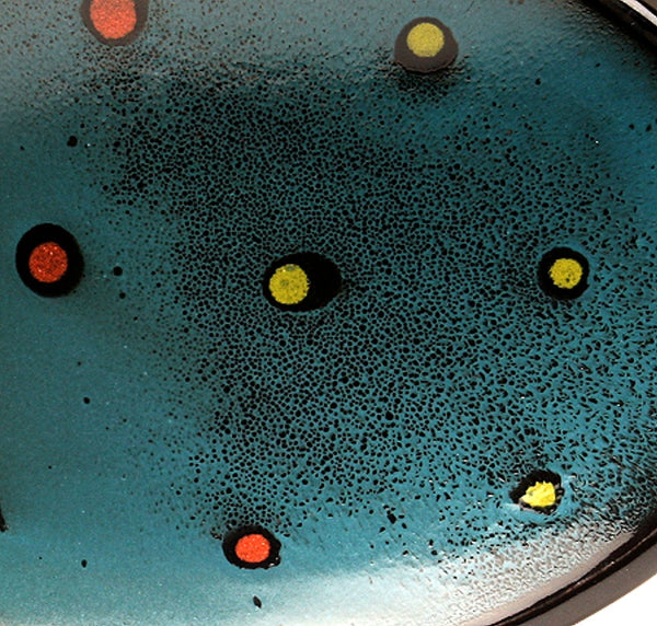 DH072 Oval Platter in Deep Teal With Spots