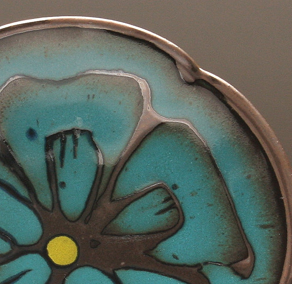 DH097 Rich Teal over Black Flower