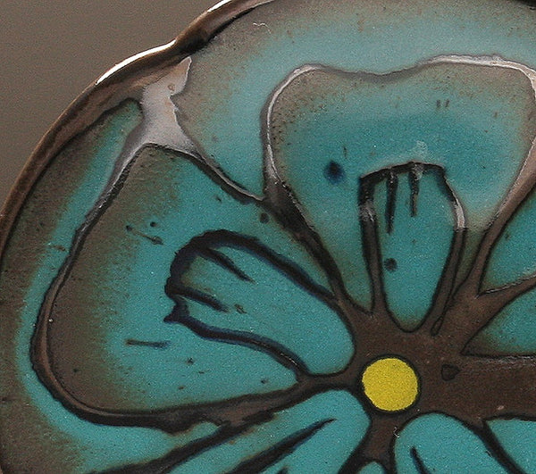 DH097 Rich Teal over Black Flower