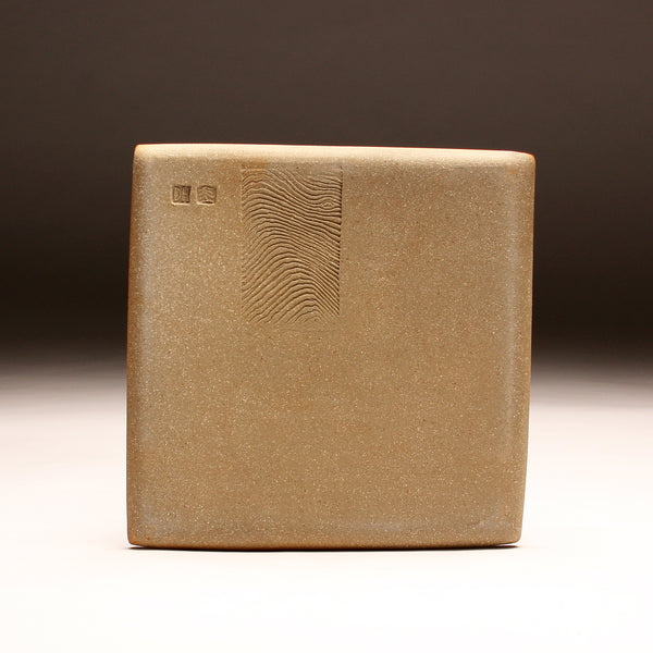 DH275 Large Striped Square Plate