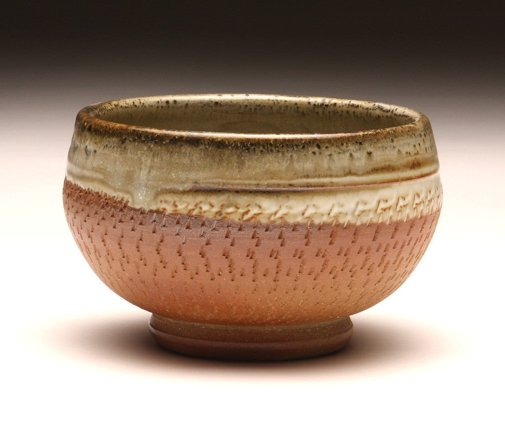 GH036 Chattered Woodfired Bowl