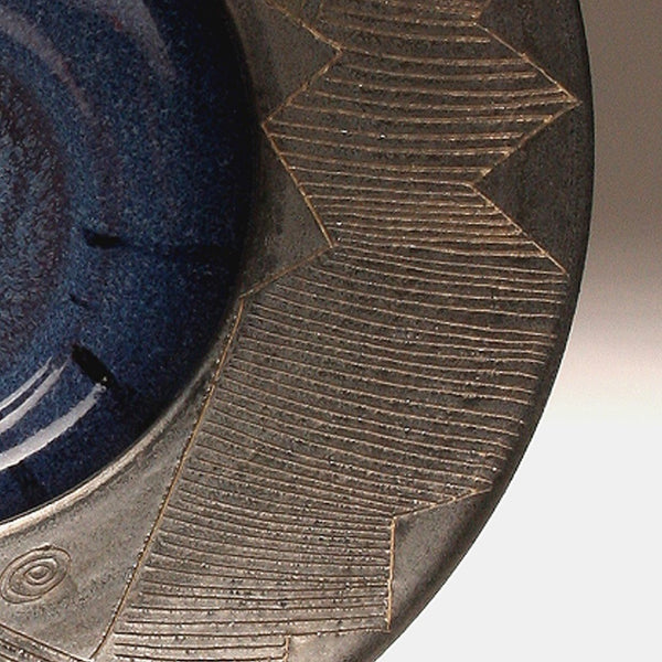 GH064 Large Flat Carved Rim Bowl