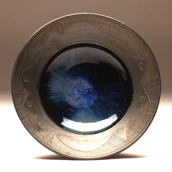 GH065 Large Flat Carved Rim Bowl