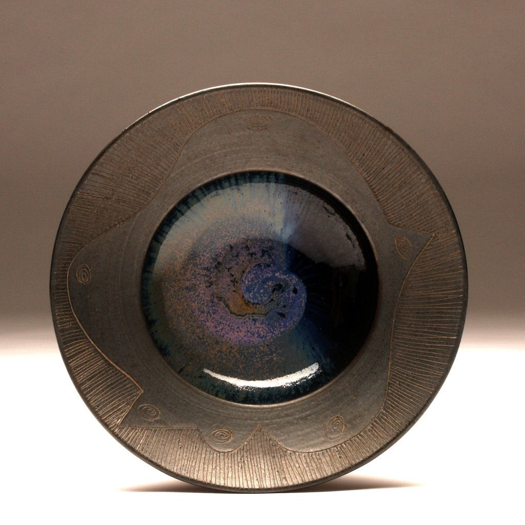 GH066 Large Flat Carved Rim Bowl