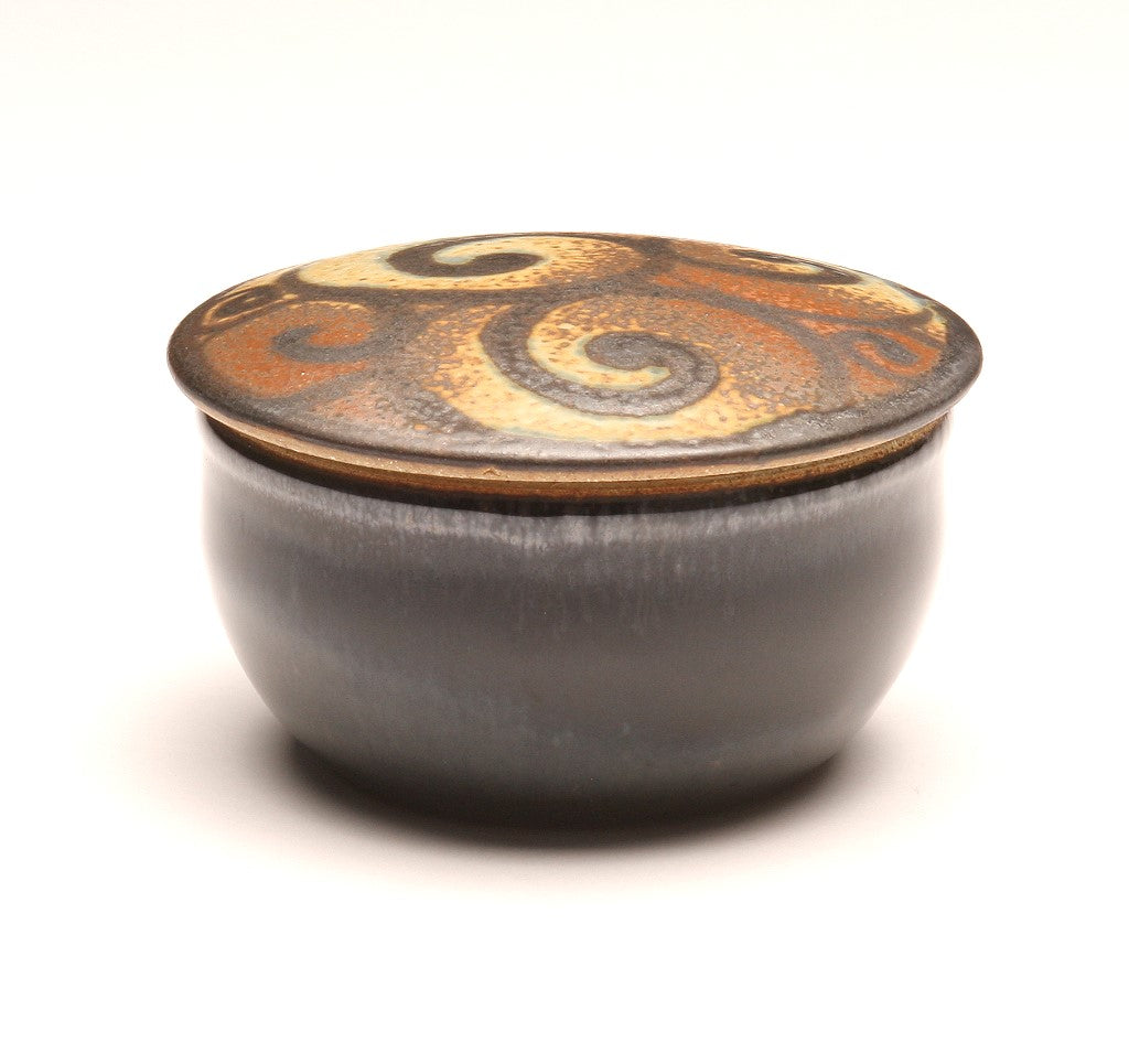 GH083 Spiral Tattoo Covered Box