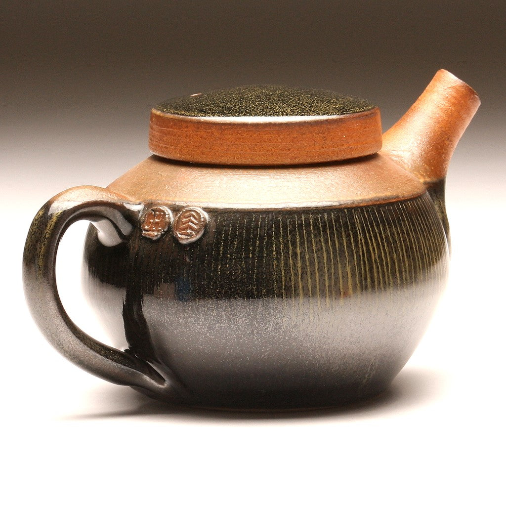 GH101 Large Fluted Teapot
