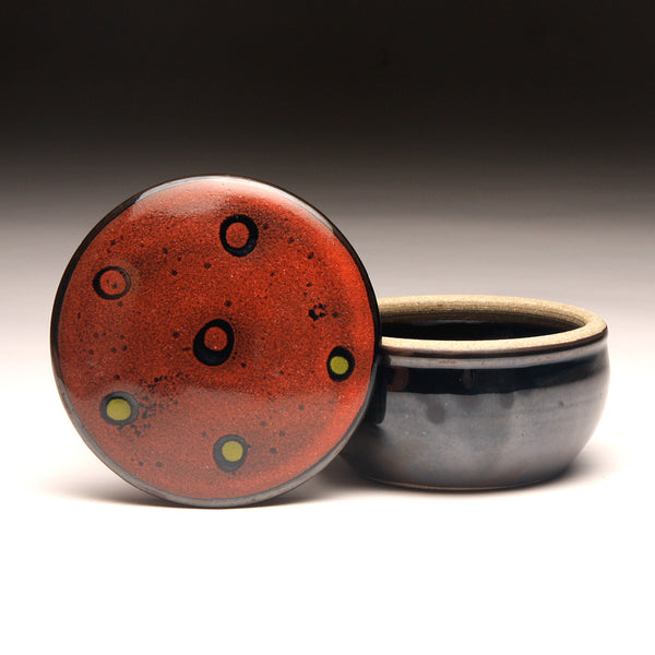 GH227 Covered box, red over tenmoku, red and chartreuse spots