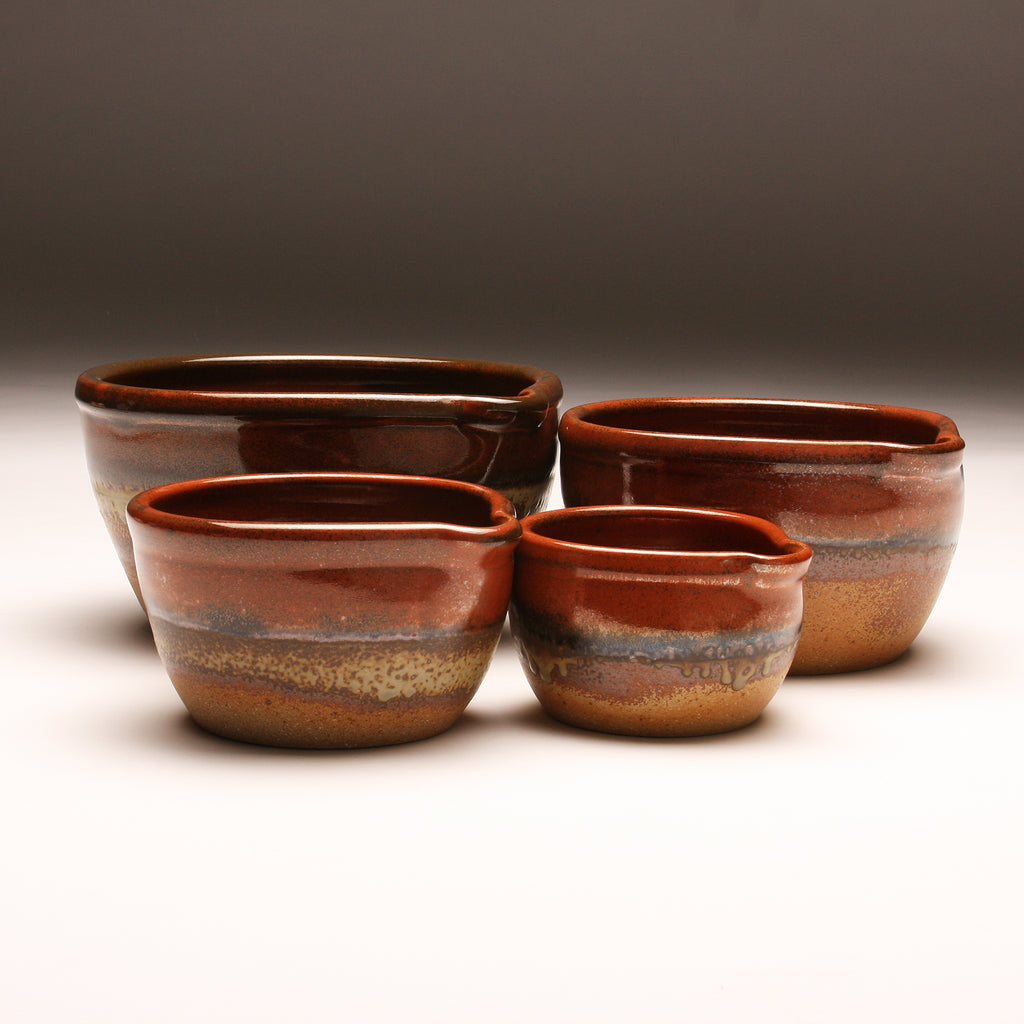 GH281  Set of Four Nesting Bowls