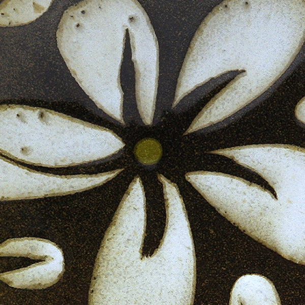 DH0031 8" White Flower Platter