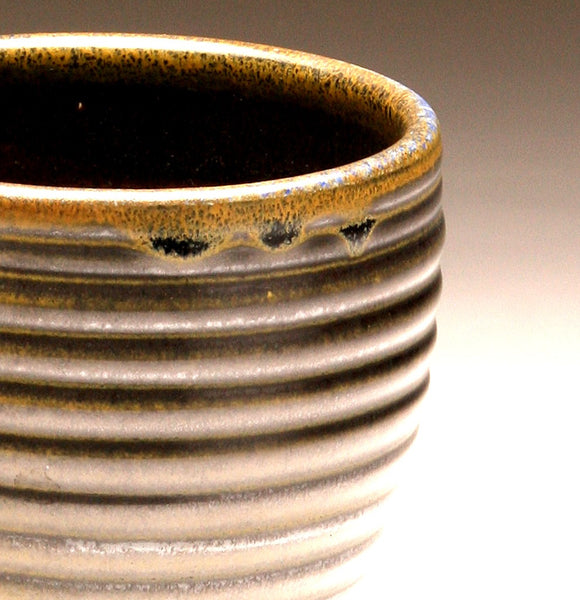 GH015 Slip-Trailed Vase