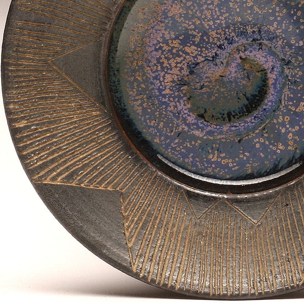 GH082 Small Carved Rim Bowl
